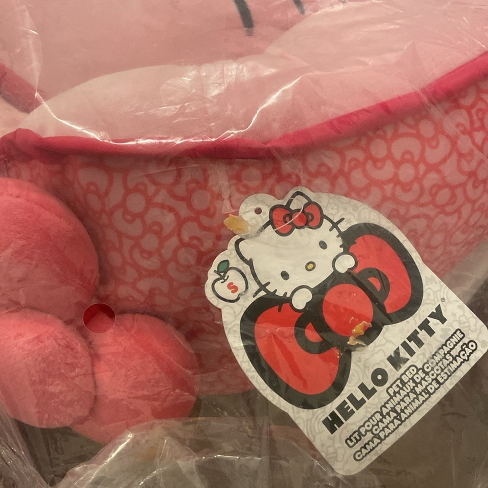 NEW Hello Kitty Loungefly mini backpack & more - Picture 10 of 12